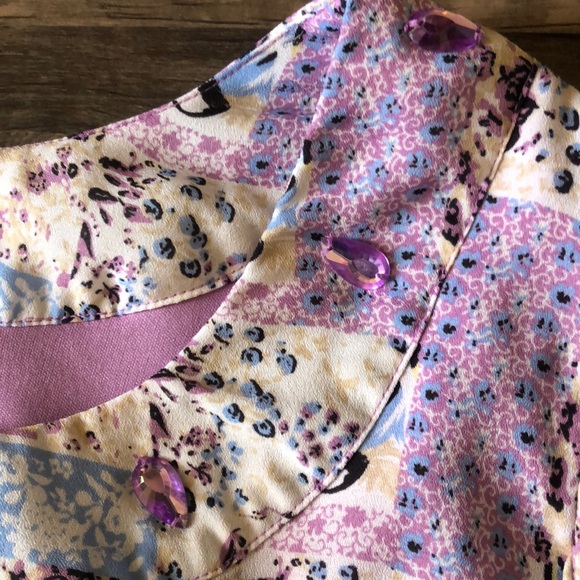 JW Woman Flirty Patterned Blouse size 0X - Picture 3 of 8